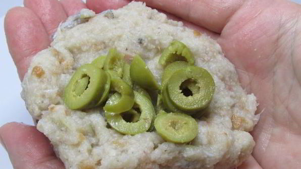 рыбные котлетки с греческой ноткой