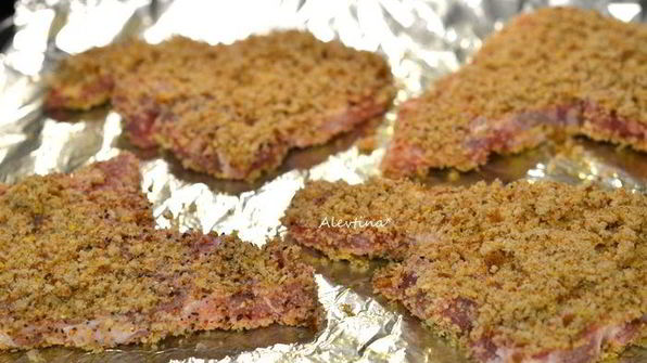 свиные котлеты в ржаной корочке