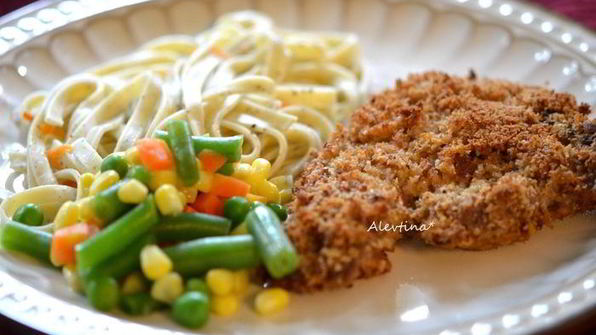 свиные котлеты в ржаной корочке