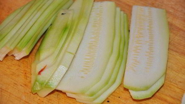 лазанья с кабачками и помидорами с сыром джюгас