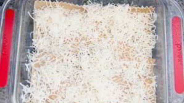 лазанья с курицей и овощами