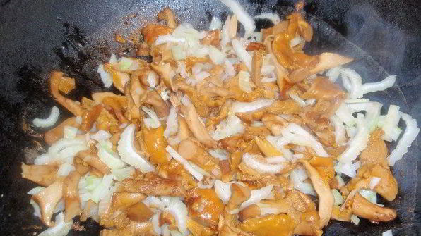 лазанья с лисичками и сельдереем