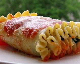 Лазанья в рулетиках