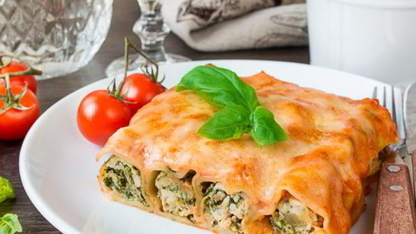 каннеллони с курицей и шпинатом