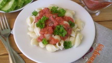 Макароны под соусом