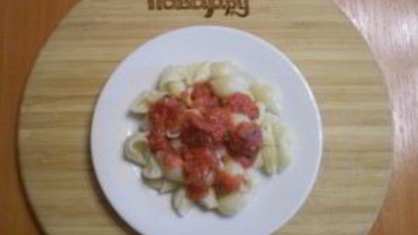 макароны под соусом