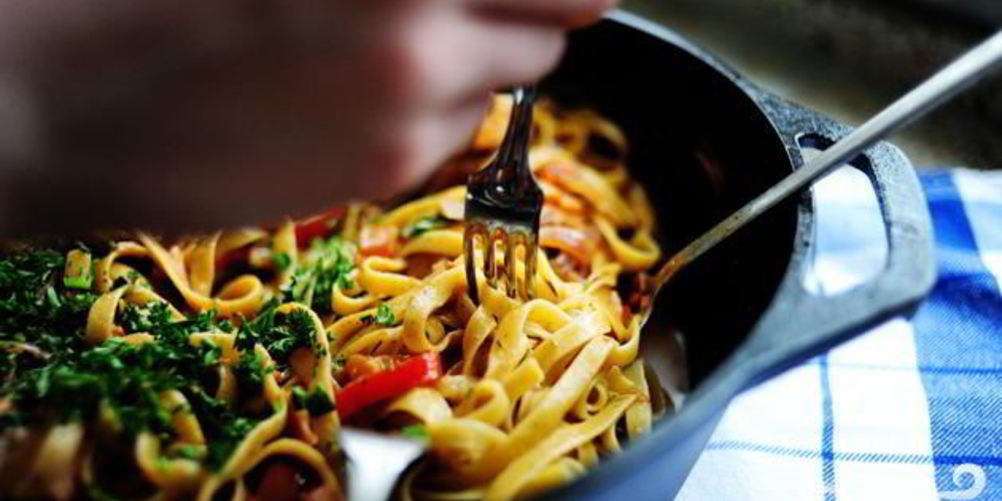 Рецепт макарон с курицей и овощами