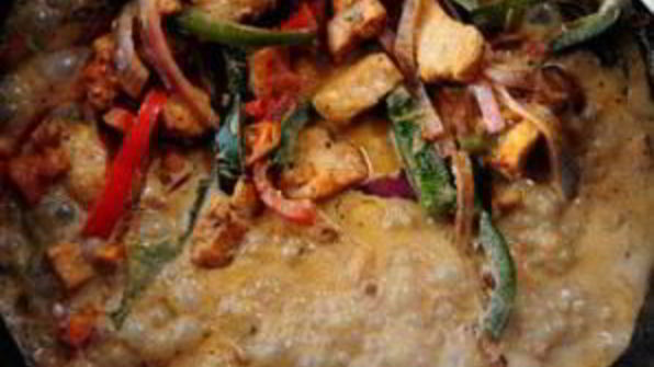 макароны с курицей и овощами