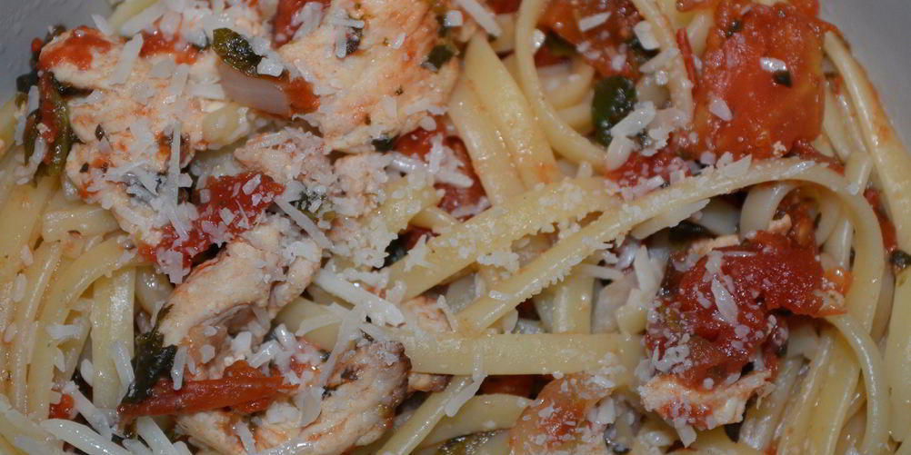 Рецепт пасты баветте со шпинатом и индейкой по-итальянски