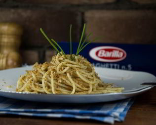 Паста с хлебными крошками