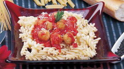 Паста с куриными шариками