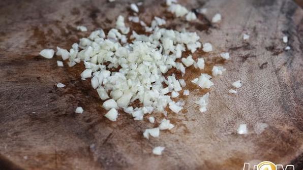 паста с курицей, цуккини и острым томатным соусом