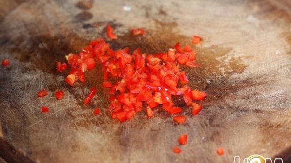 паста с курицей, цуккини и острым томатным соусом