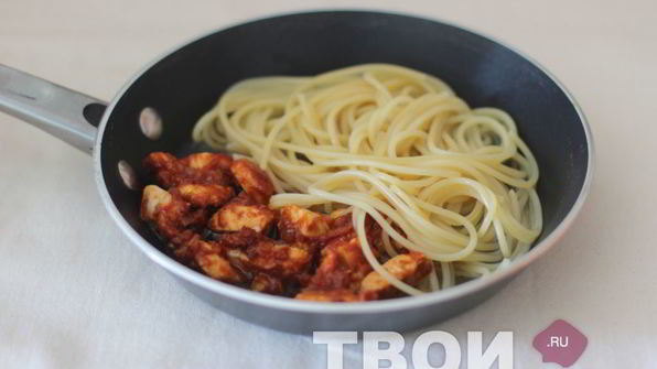 паста с курицей в томате