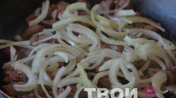 паста с печенью и зеленым горошком