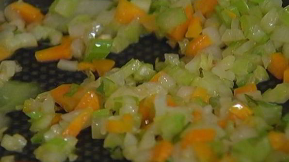 паста с соусом из куриной печени и помидоров