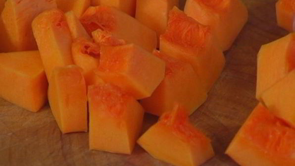 паста с тыквой, руколой и творожным соусом