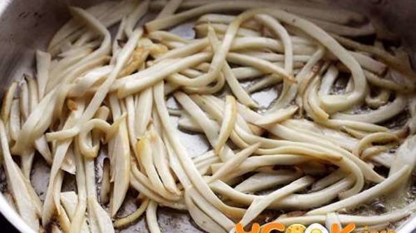 спагетти с грибами