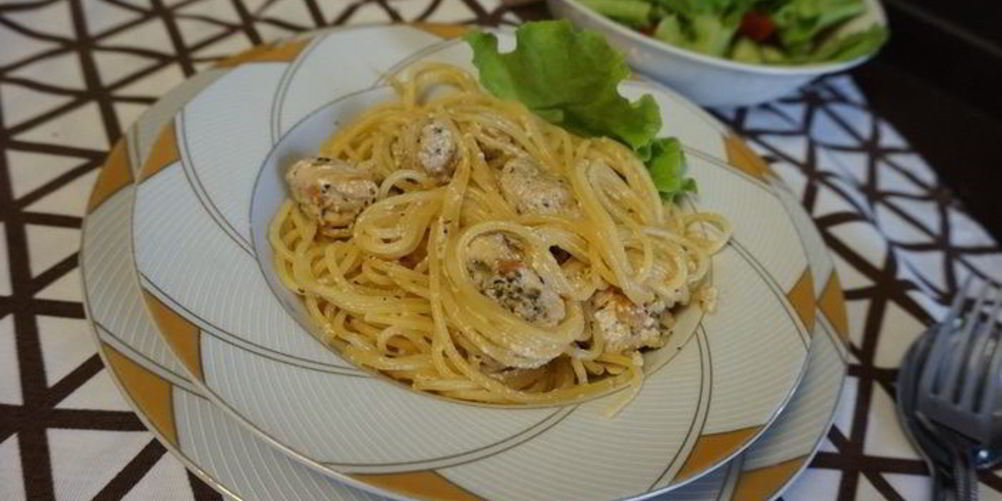 Рецепт спагетти с индейкой и творожным сыром