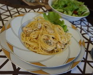 Спагетти с индейкой и творожным сыром