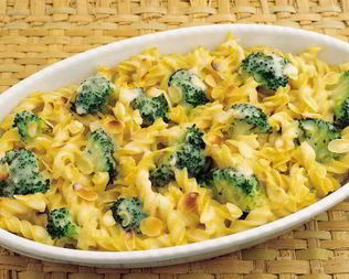 Запеченные макароны с брокколи