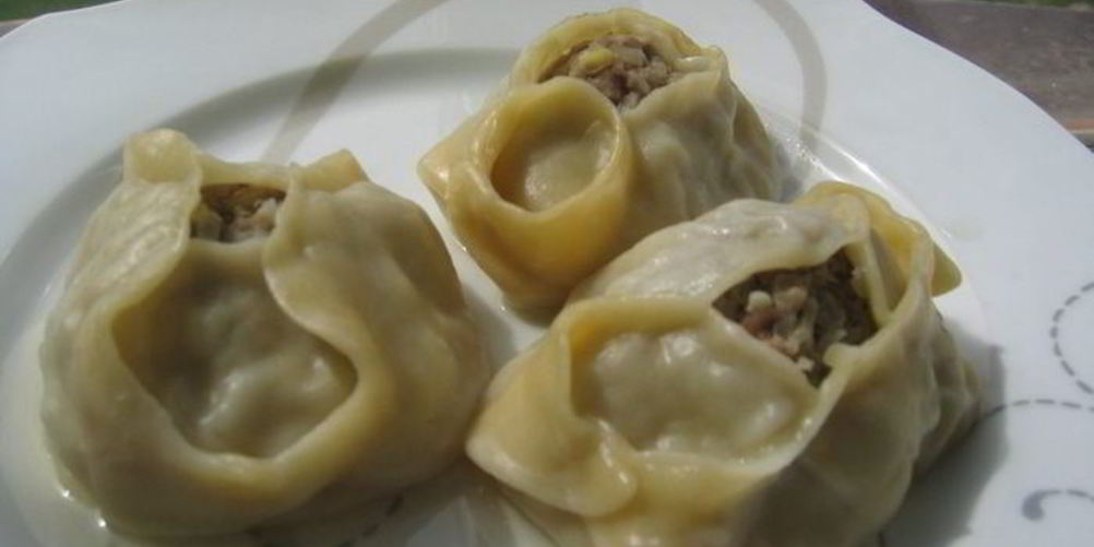 Рецепт мантов дружба с тройным мясом