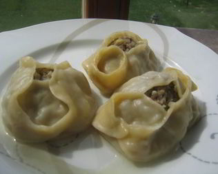 Манты Дружба с тройным мясом