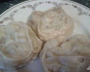 Манты из слоеного теста