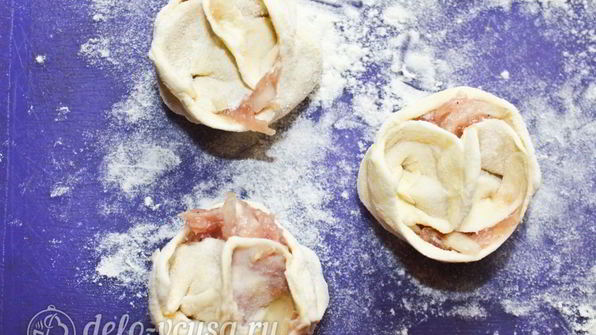 манты на сковороде