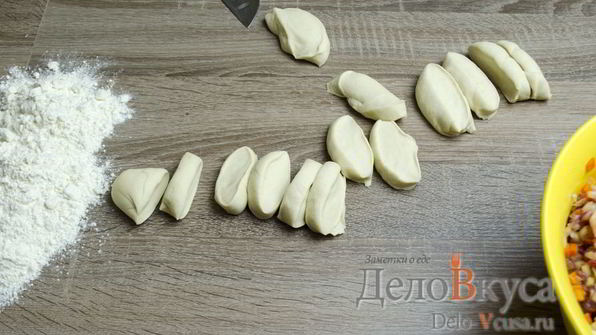 манты с мясом и тыквой в мультиварке