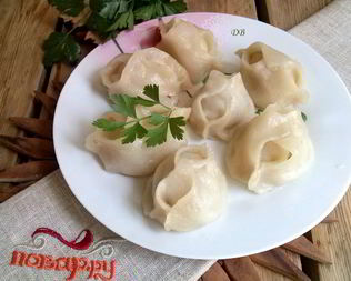 Манты с тыквой и мясом в мультиварке