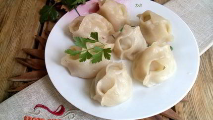 Манты с тыквой и мясом в мультиварке