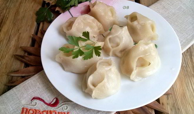 Манты с тыквой и мясом в мультиварке