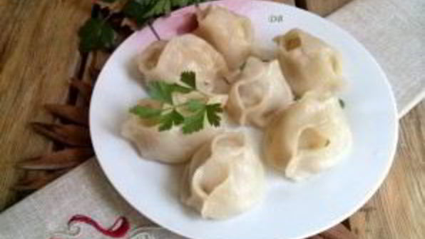 манты с тыквой и мясом в мультиварке