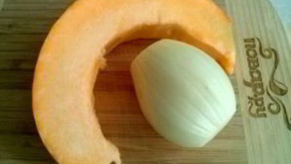 манты с тыквой и мясом в мультиварке