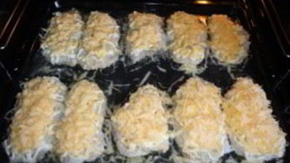 мясо по-французски с луком и сыром