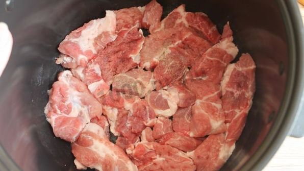 мясо по-французски в мультиварке с картофелем