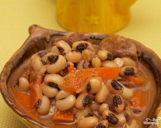 Говядина, тушеная с фасолью
