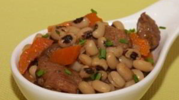 говядина, тушеная с фасолью