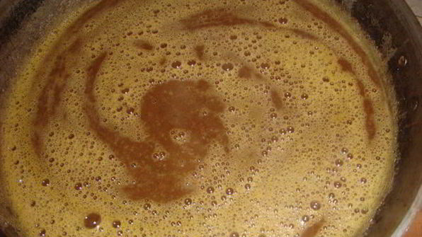 говядина, тушеная в вине по-пьемонтски