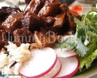 Говядина в красном вине