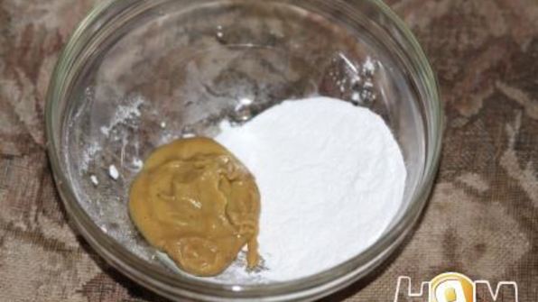 куриная голень с чесноком в ароматном соусе