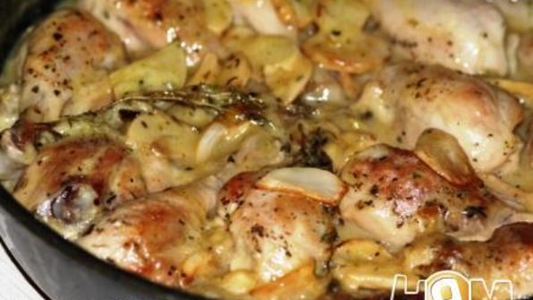 куриная голень с чесноком в ароматном соусе