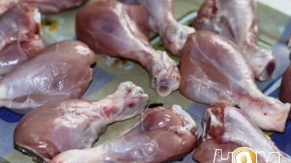 куриная голень с чесноком в ароматном соусе