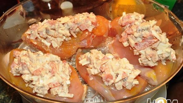 куриные грудки с шампиньонами и фетой в пароварке