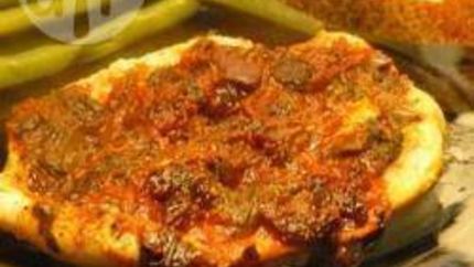 Куриные грудки в фольге с пикантным соусом