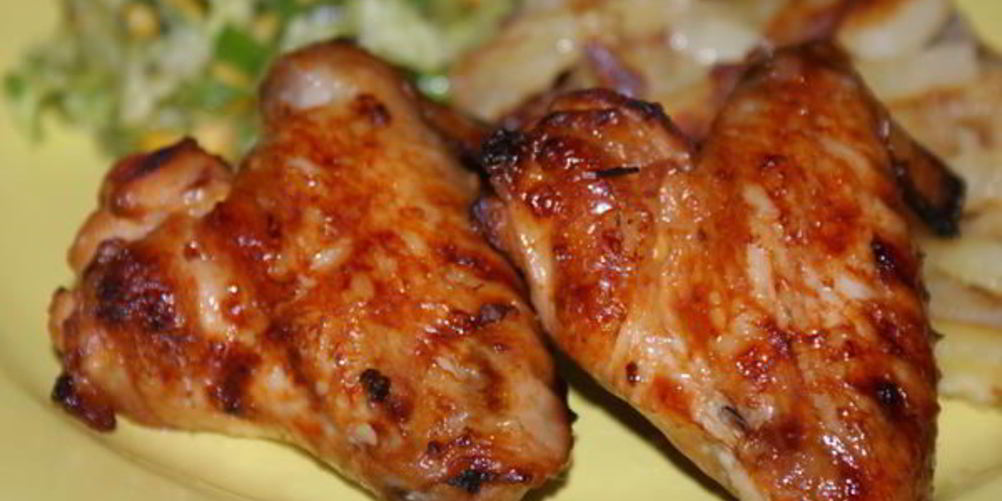 Рецепт куриных крылышек в остро-сладком соусе