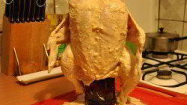 курица на бутылке