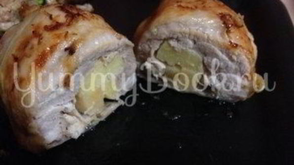 курица в имбирно-апельсиновом маринаде, фаршированная айвой