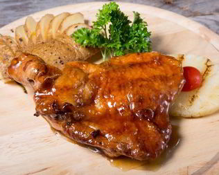 Курица в сладком фруктовом соусе